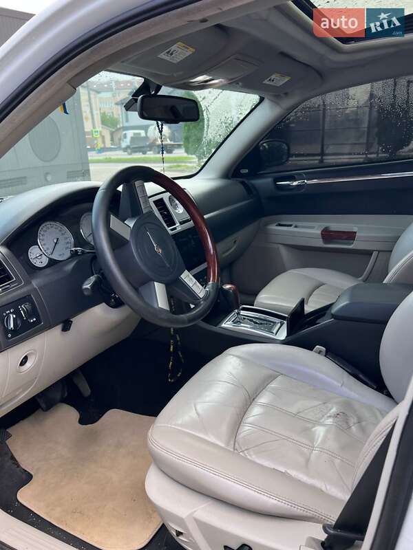 Седан Chrysler 300C 2006 в Косове фото 6 Седан Chrysler 300C 2006 в Косове