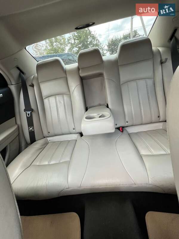 Седан Chrysler 300C 2006 в Косове фото 35 Седан Chrysler 300C 2006 в Косове