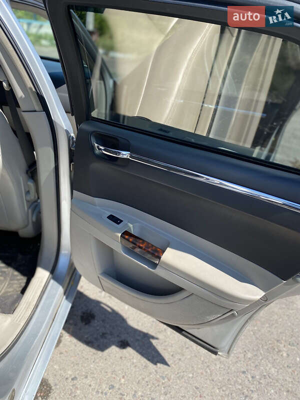 Седан Chrysler 300C 2005 в Здолбунове фото 16 Седан Chrysler 300C 2005 в Здолбунове