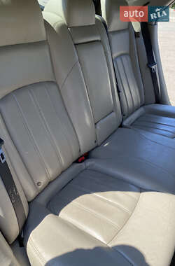 Седан Chrysler 300C 2005 в 