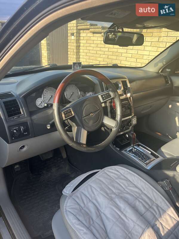 Седан Chrysler 300C 2007 в Івано-Франківську