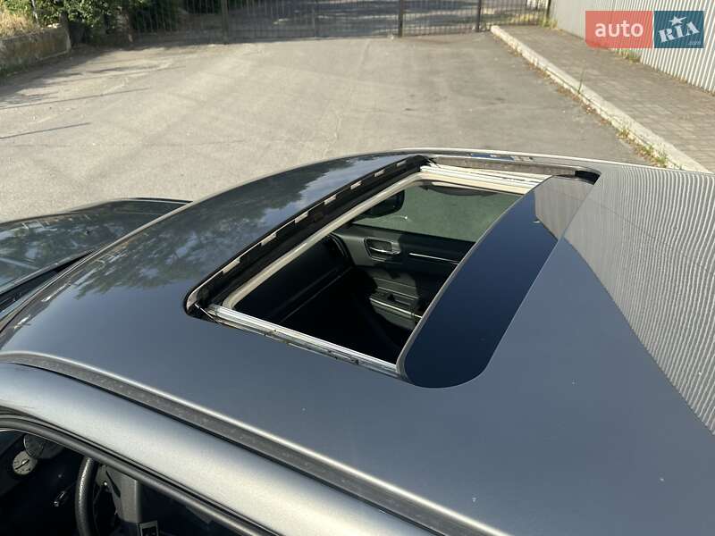 Седан Chrysler 300C 2009 в Запорожье