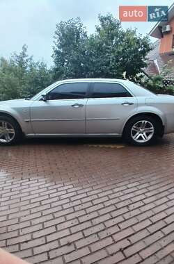 Седан Chrysler 300C 2006 в 