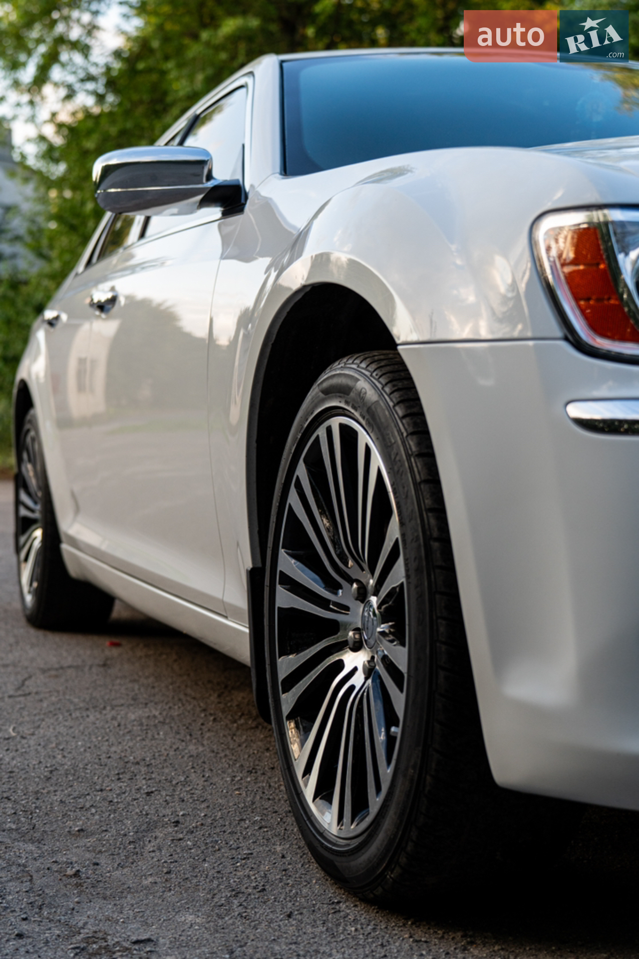 2014 Chrysler 300C - мініатюра 16