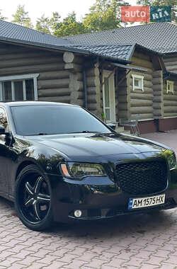 Седан Chrysler 300C 2013 в 