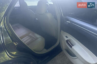 Седан Chrysler 300C 2006 в 