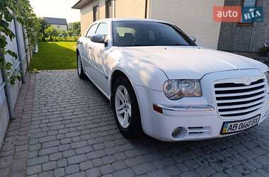 Седан Chrysler 300C 2006 в 