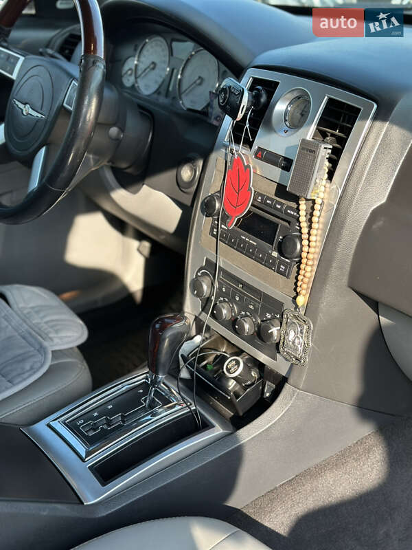 Седан Chrysler 300C 2007 в Ивано-Франковске