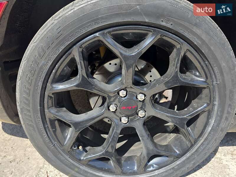 Седан Chrysler 300C 2018 в Киеве