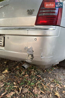 Седан Chrysler 300C 2005 в 
