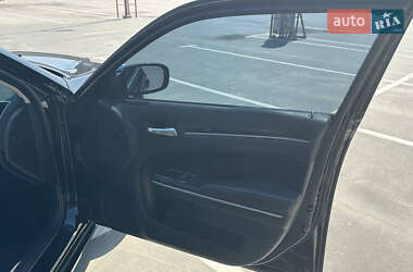 Седан Chrysler 300C 2018 в Киеве