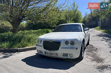 Седан Chrysler 300C 2005 в Киеве