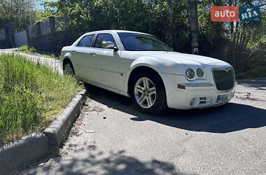 Седан Chrysler 300C 2005 в 