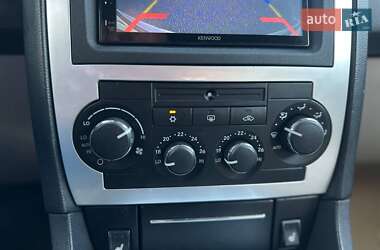 Седан Chrysler 300C 2007 в 