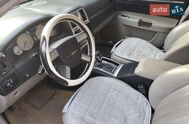 Седан Chrysler 300C 2005 в 