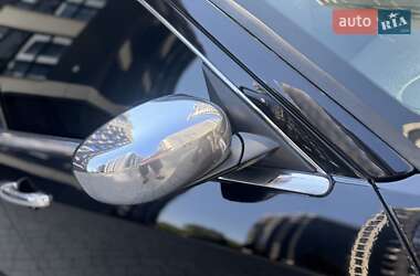 Седан Chrysler 300C 2005 в 