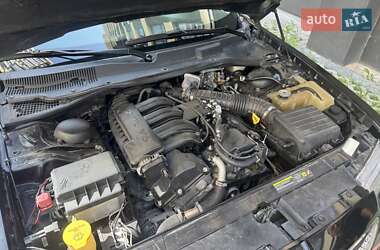 Седан Chrysler 300C 2005 в 