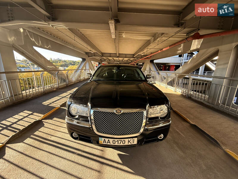 Седан Chrysler 300C 2008 в Києві фото Седан Chrysler 300C 2008 в Києві