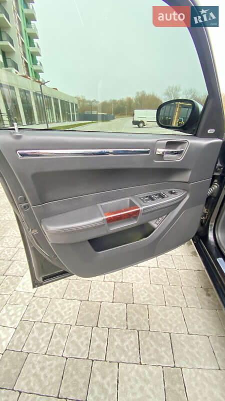 Седан Chrysler 300C 2008 в Львові фото 20 Седан Chrysler 300C 2008 в Львові