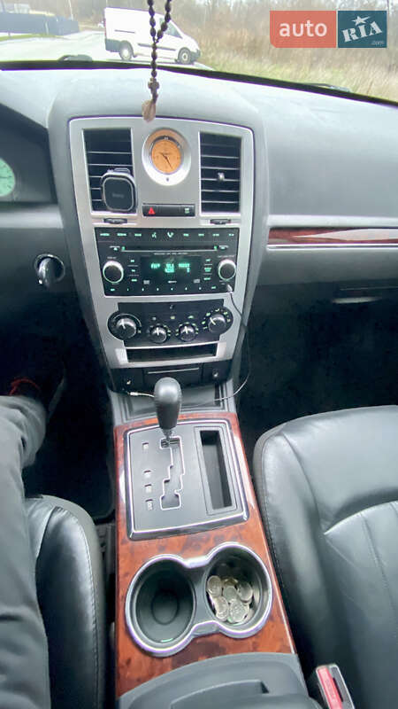 Седан Chrysler 300C 2008 в Львові фото 26 Седан Chrysler 300C 2008 в Львові