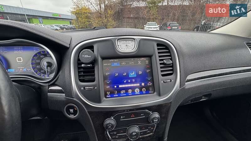 Седан Chrysler 300C 2016 в Києві фото 38 Седан Chrysler 300C 2016 в Києві