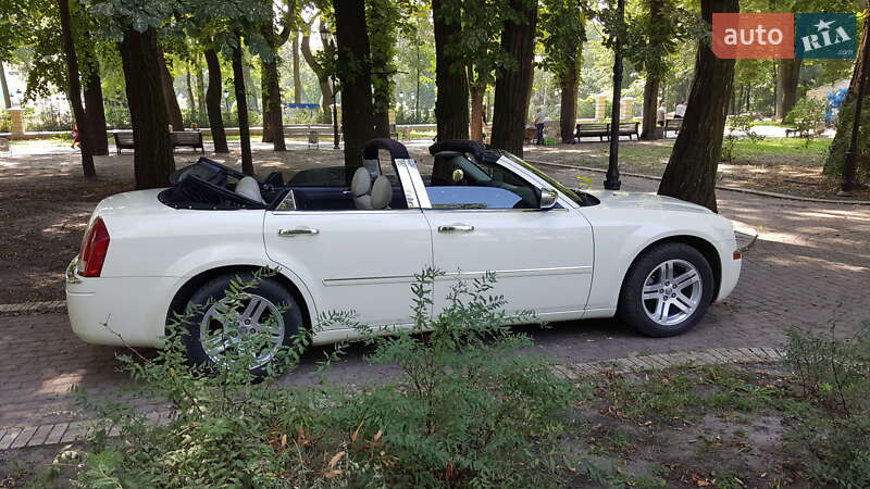 Кабріолет Chrysler 300C 2007 в Києві