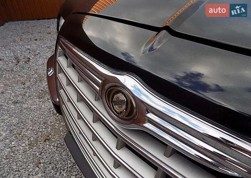Седан Chrysler 300C 2006 в Киеве