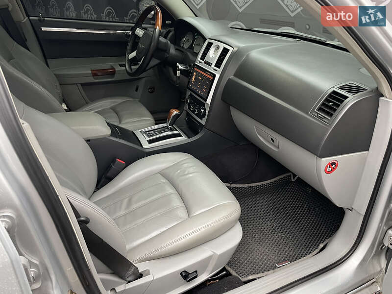 Седан Chrysler 300C 2006 в Києві фото 10 Седан Chrysler 300C 2006 в Києві