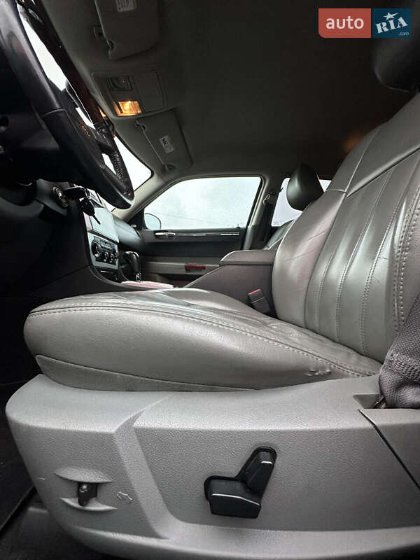Универсал Chrysler 300C 2004 в Белогородке фото 31 Универсал Chrysler 300C 2004 в Белогородке