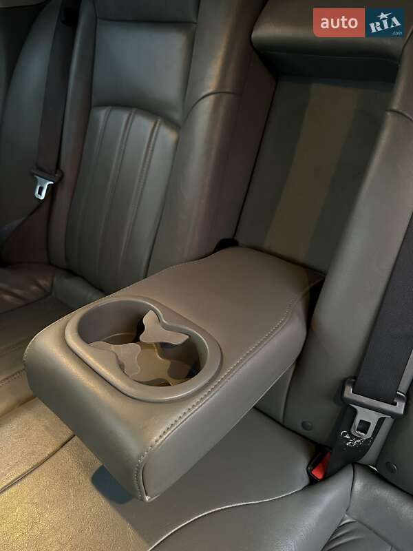 Универсал Chrysler 300C 2004 в Белогородке фото 37 Универсал Chrysler 300C 2004 в Белогородке