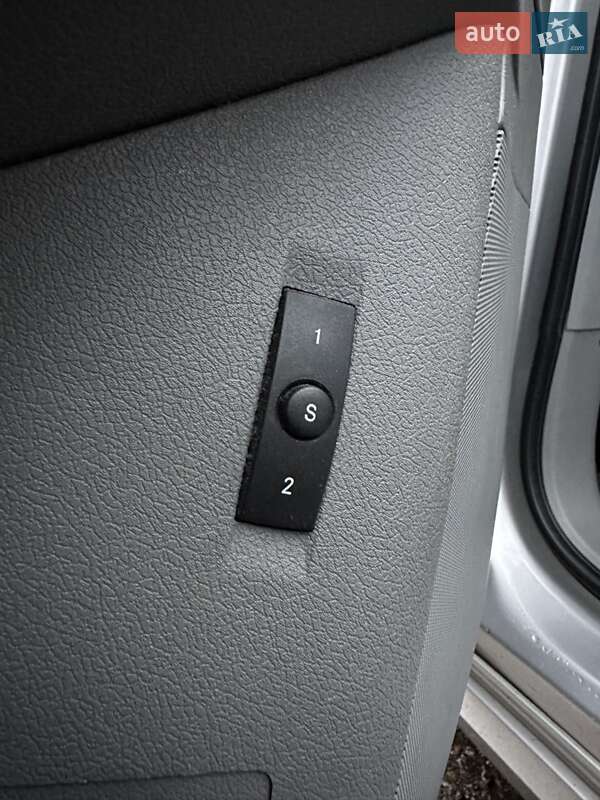 Универсал Chrysler 300C 2004 в Белогородке фото 44 Универсал Chrysler 300C 2004 в Белогородке