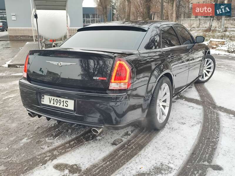 Седан Chrysler 300C 2006 в Днепре