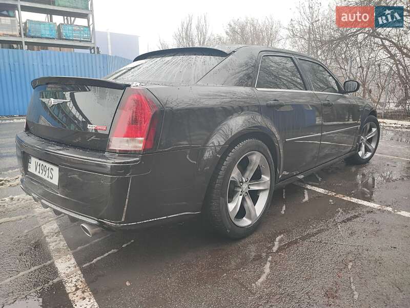 Седан Chrysler 300C 2006 в Днепре