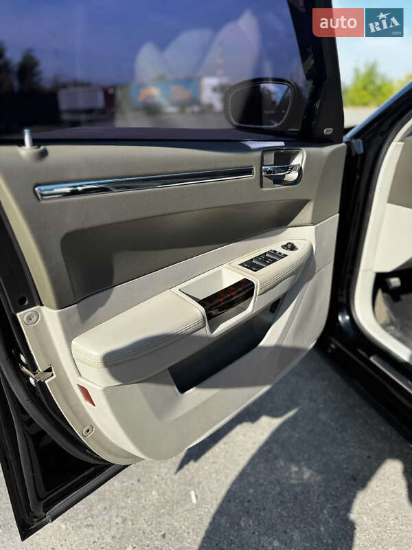 Седан Chrysler 300C 2008 в Харькове фото 9 Седан Chrysler 300C 2008 в Харькове