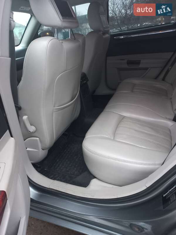 Седан Chrysler 300C 2006 в Желтых Водах