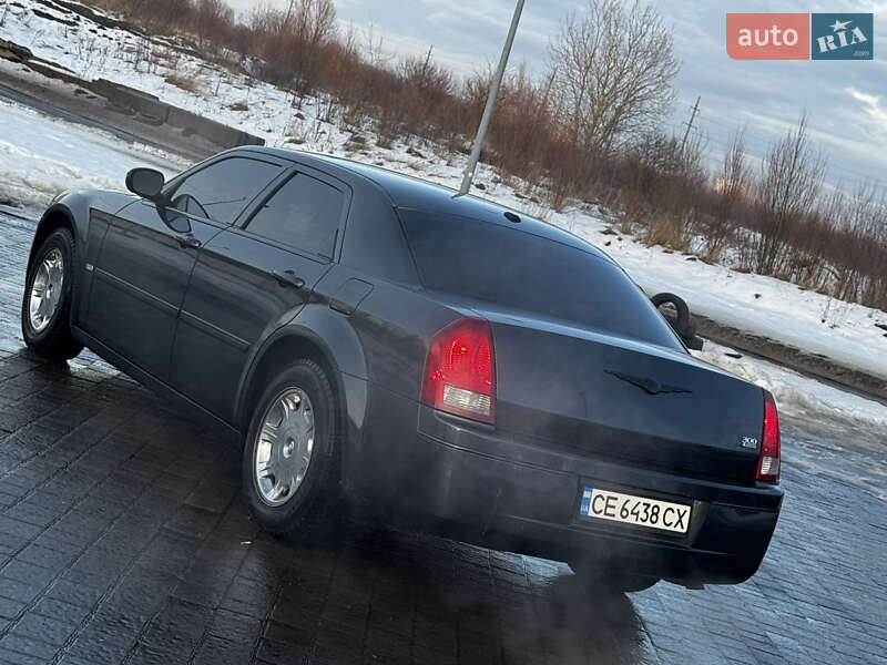 Седан Chrysler 300C 2006 в Львове