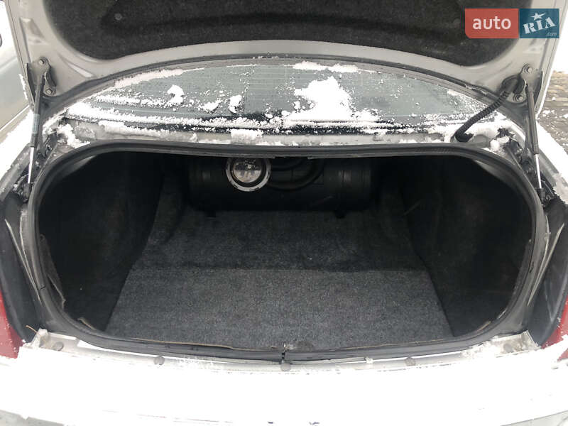 Седан Chrysler 300C 2006 в Черновцах