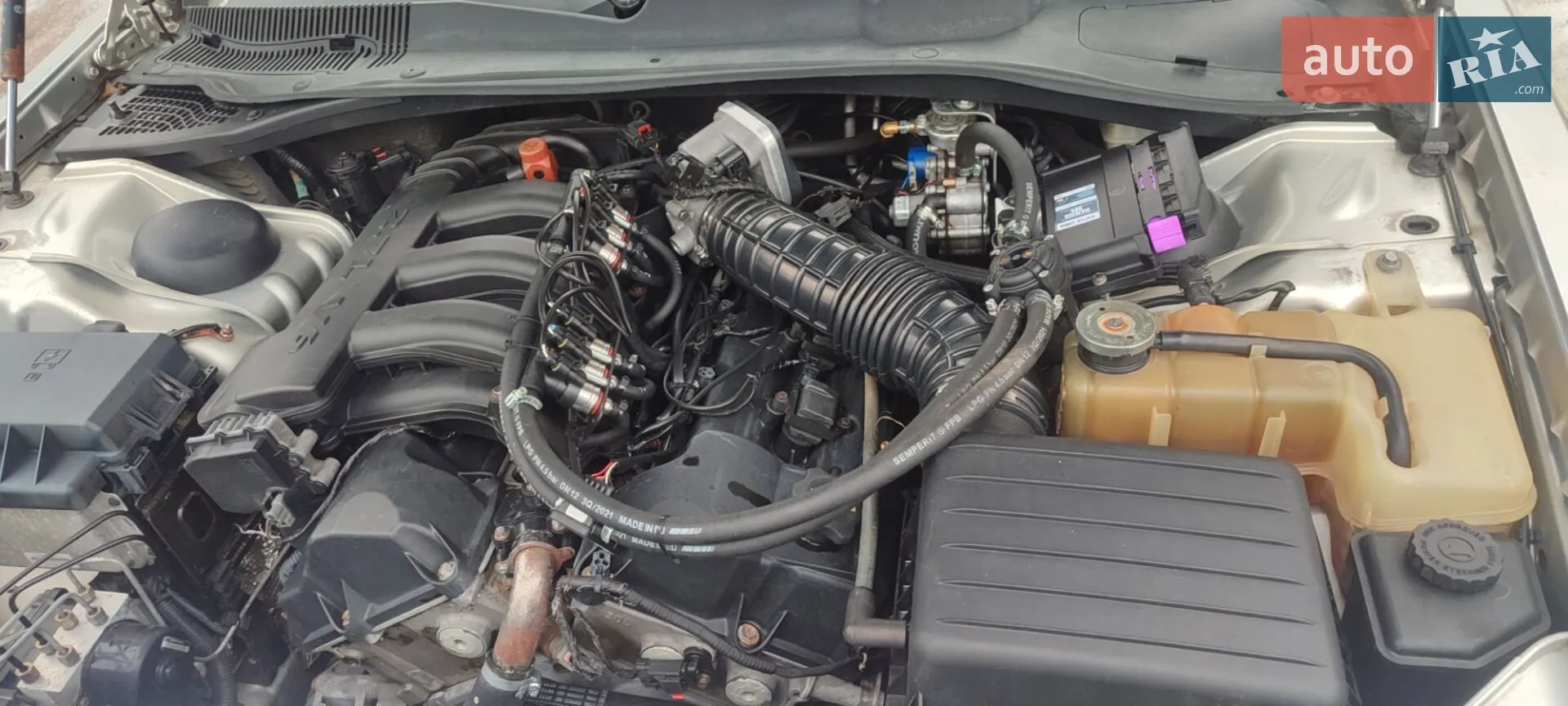 Chrysler 300C 2005 VIN 1C3AAB3R75H580996 фото оголошення 9 з 11