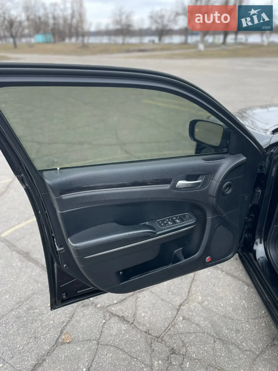 2015 Chrysler 300C - мініатюра 13