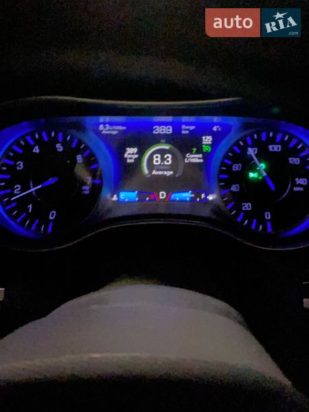 Седан Chrysler 300C 2015 в Києві