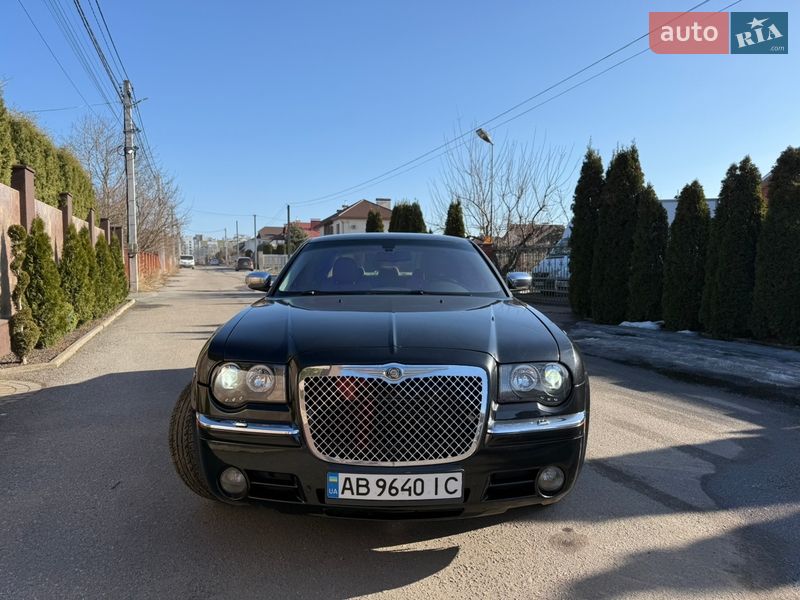 Седан Chrysler 300C 2005 в Виннице