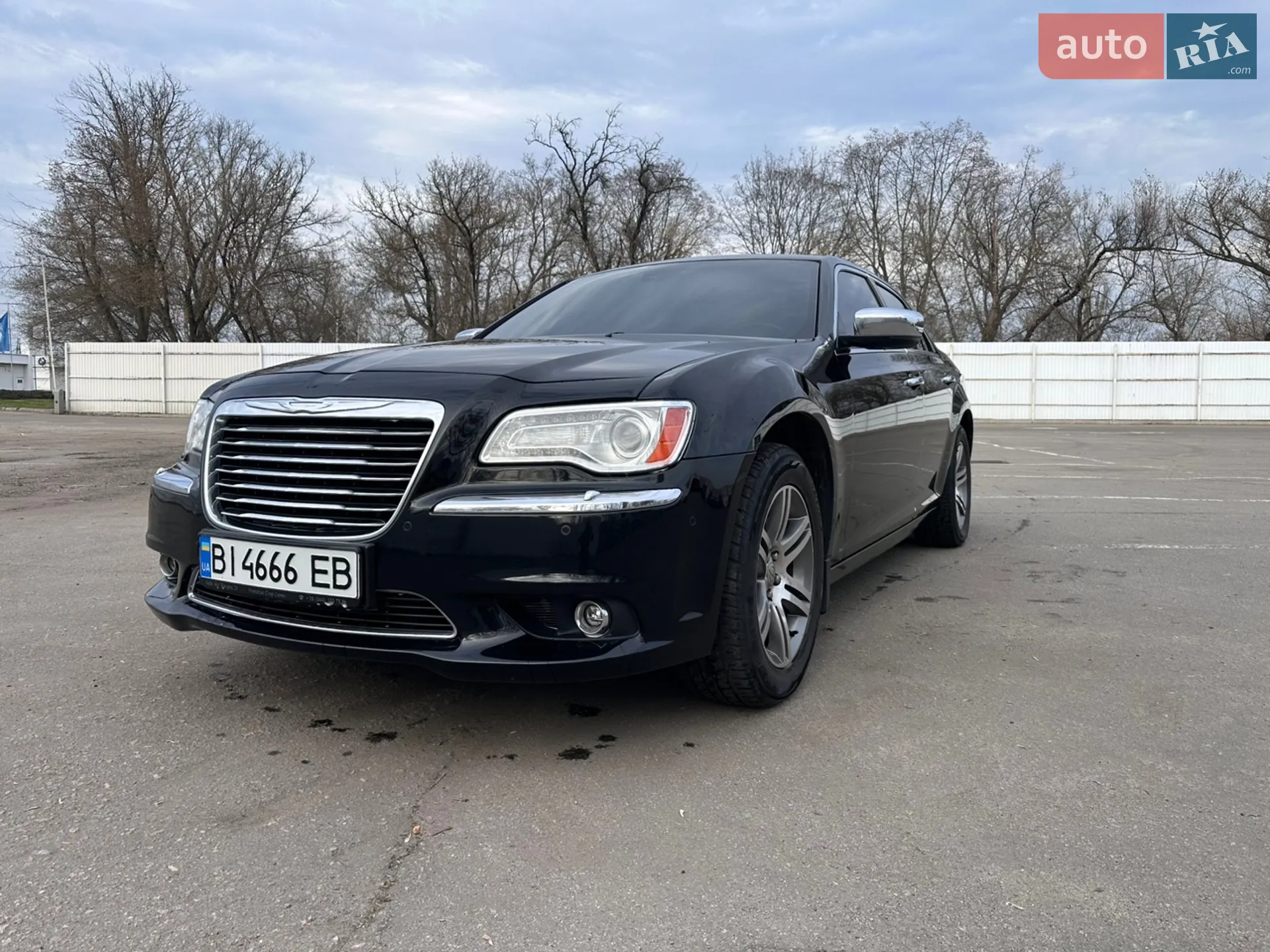 2011 Chrysler 300C - мініатюра 3