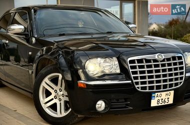 Седан Chrysler 300C 2005 в Ужгороде