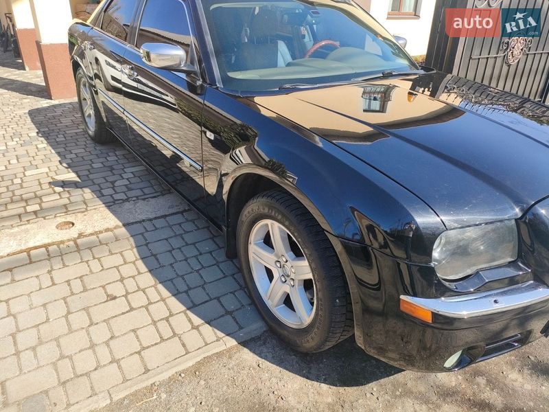 Седан Chrysler 300C 2007 в Киеве