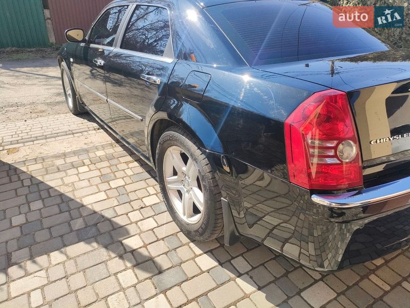 Седан Chrysler 300C 2007 в Киеве