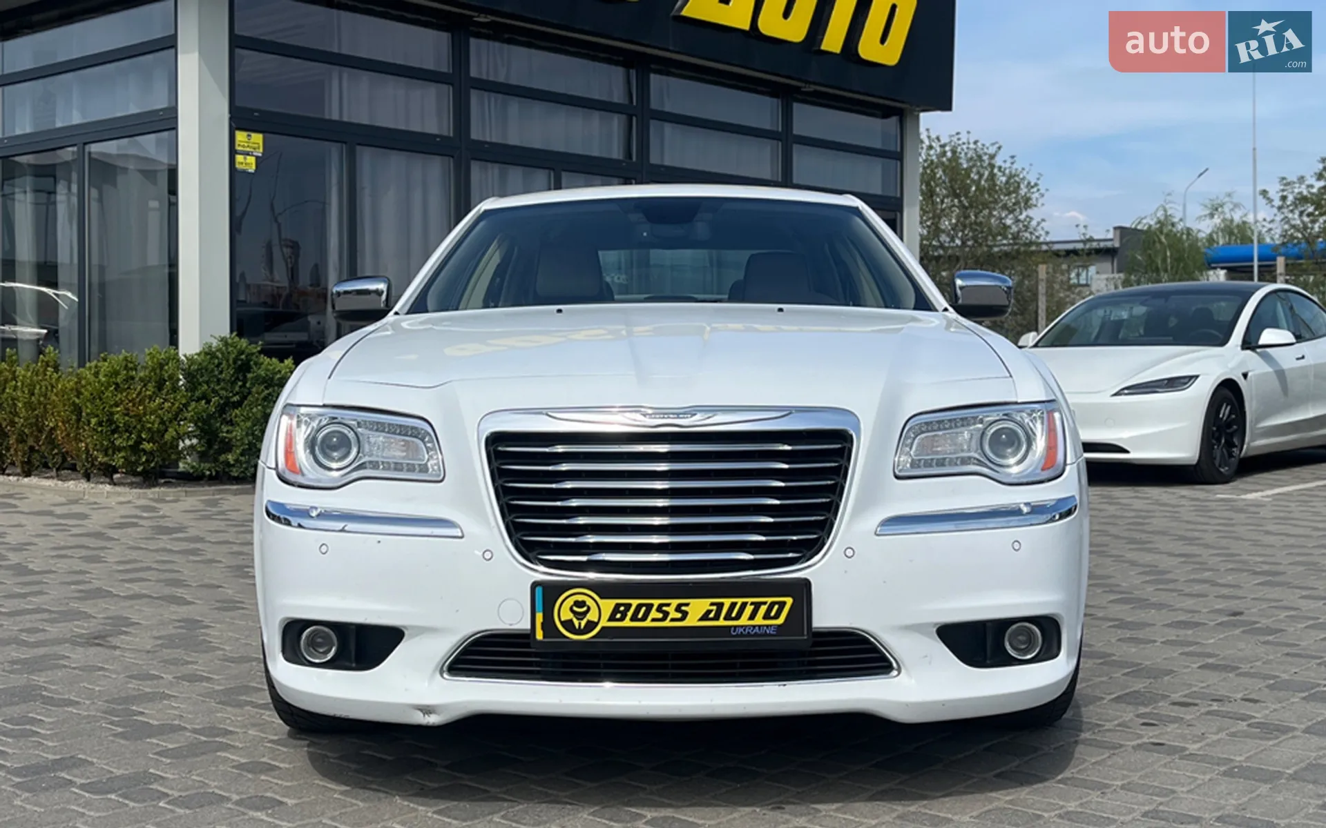 2012 Chrysler 300C - мініатюра 2