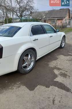 Седан Chrysler 300C 2004 в Подільську