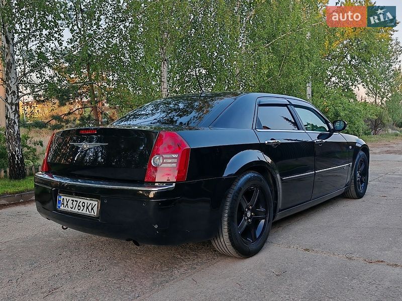 Седан Chrysler 300C 2008 в Киеве фото 5 Седан Chrysler 300C 2008 в Киеве