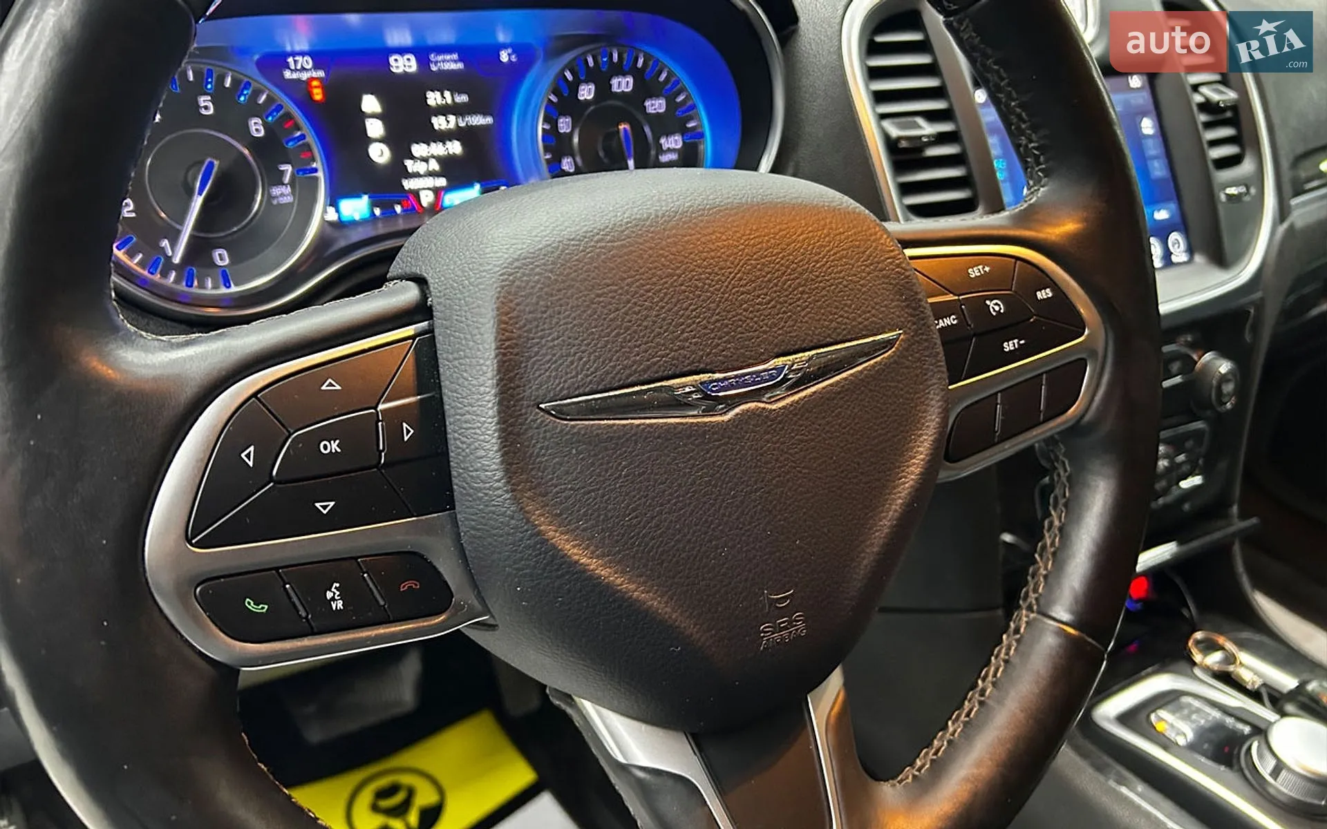 2017 Chrysler 300C - мініатюра 14