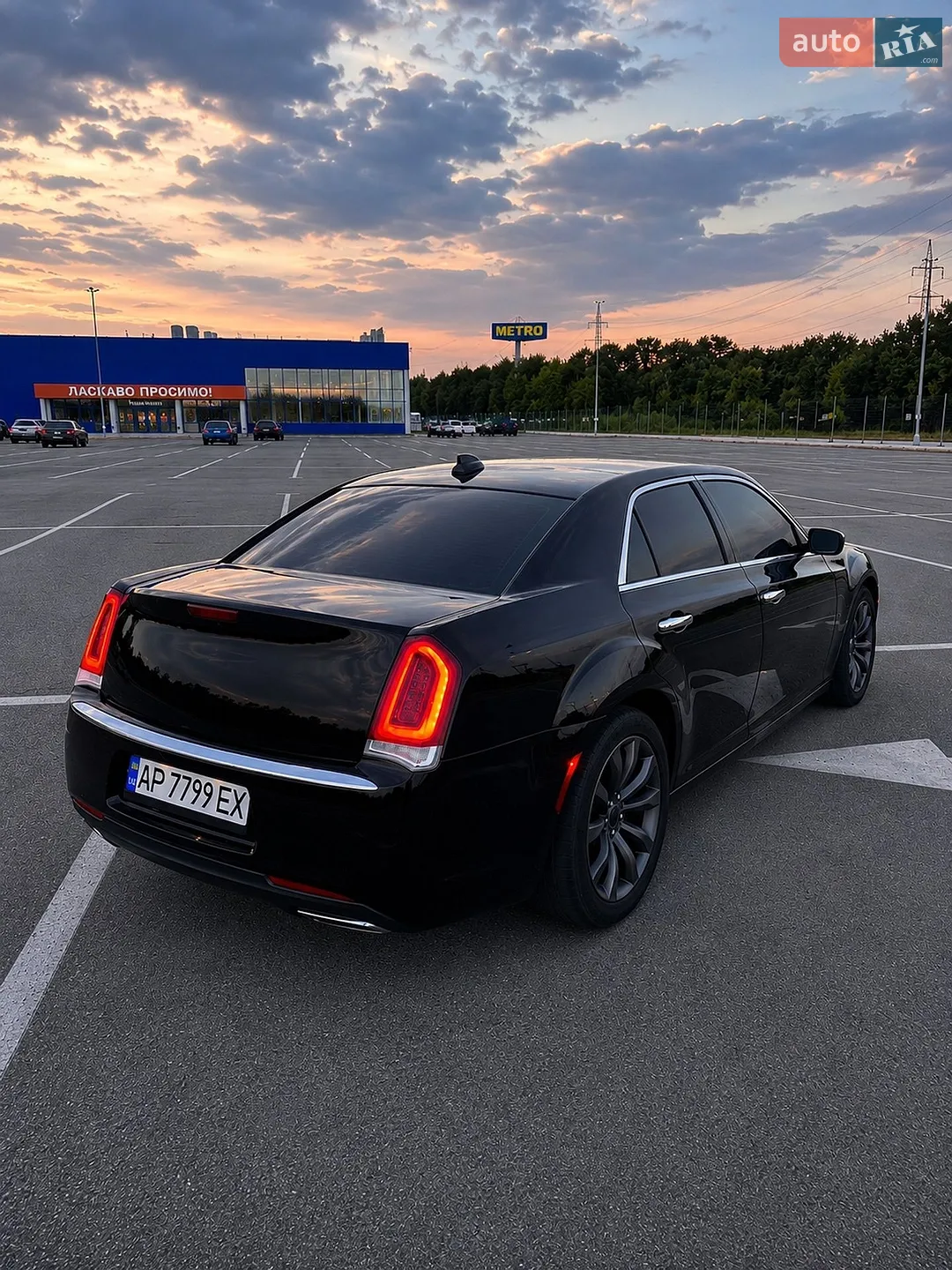 2017 Chrysler 300C - мініатюра 4